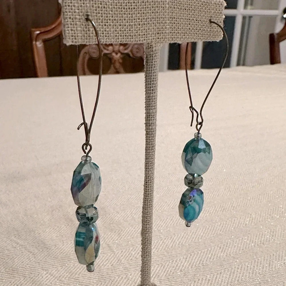 Handmade Teal Oil Slick Effect Glass Bead Kidney Wire Antique Brass Earrings - Picture 5 of 5